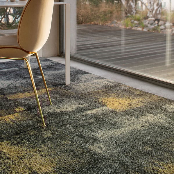 Making rugs from carpet tiles